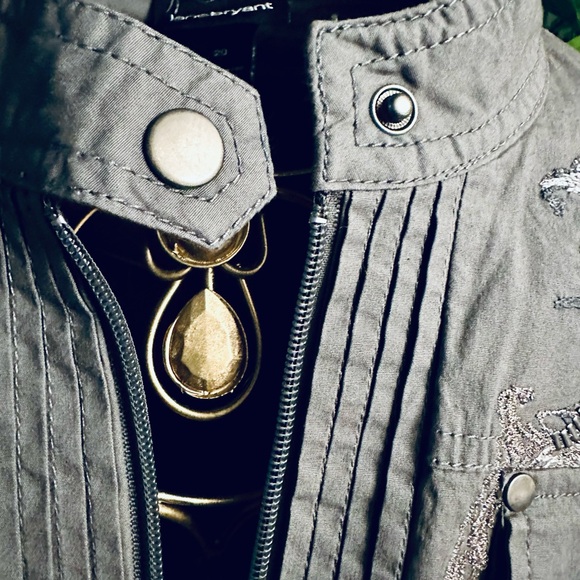 Embellished detail Jacket - Picture 2 of 8